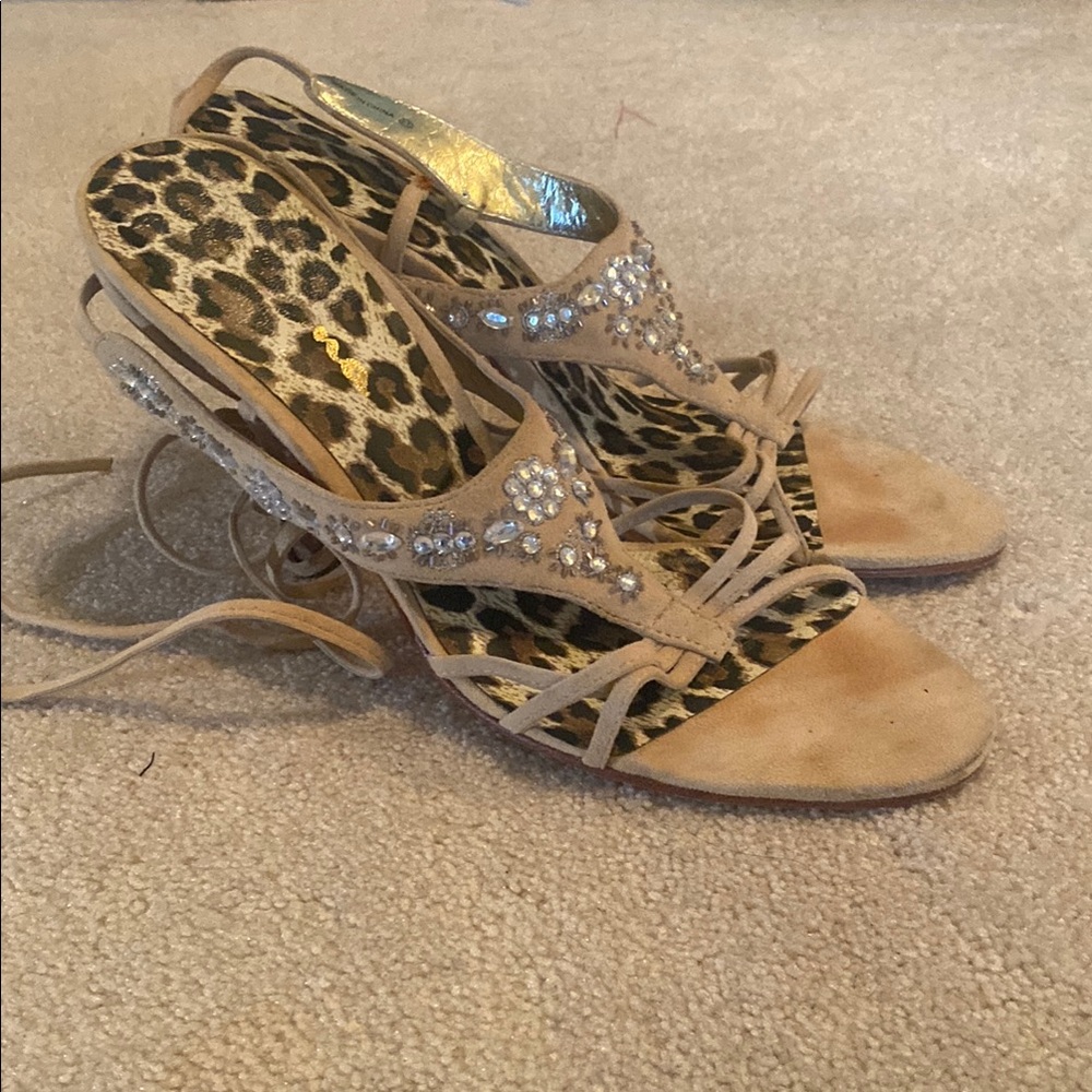 Lina Tan Brown Sandals with Stylish Straps